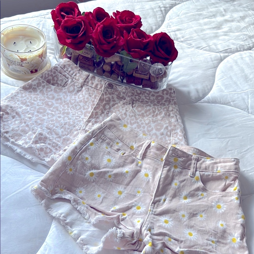 Alter’d State Stylish Cheetah and Floral Patterned Shorts
